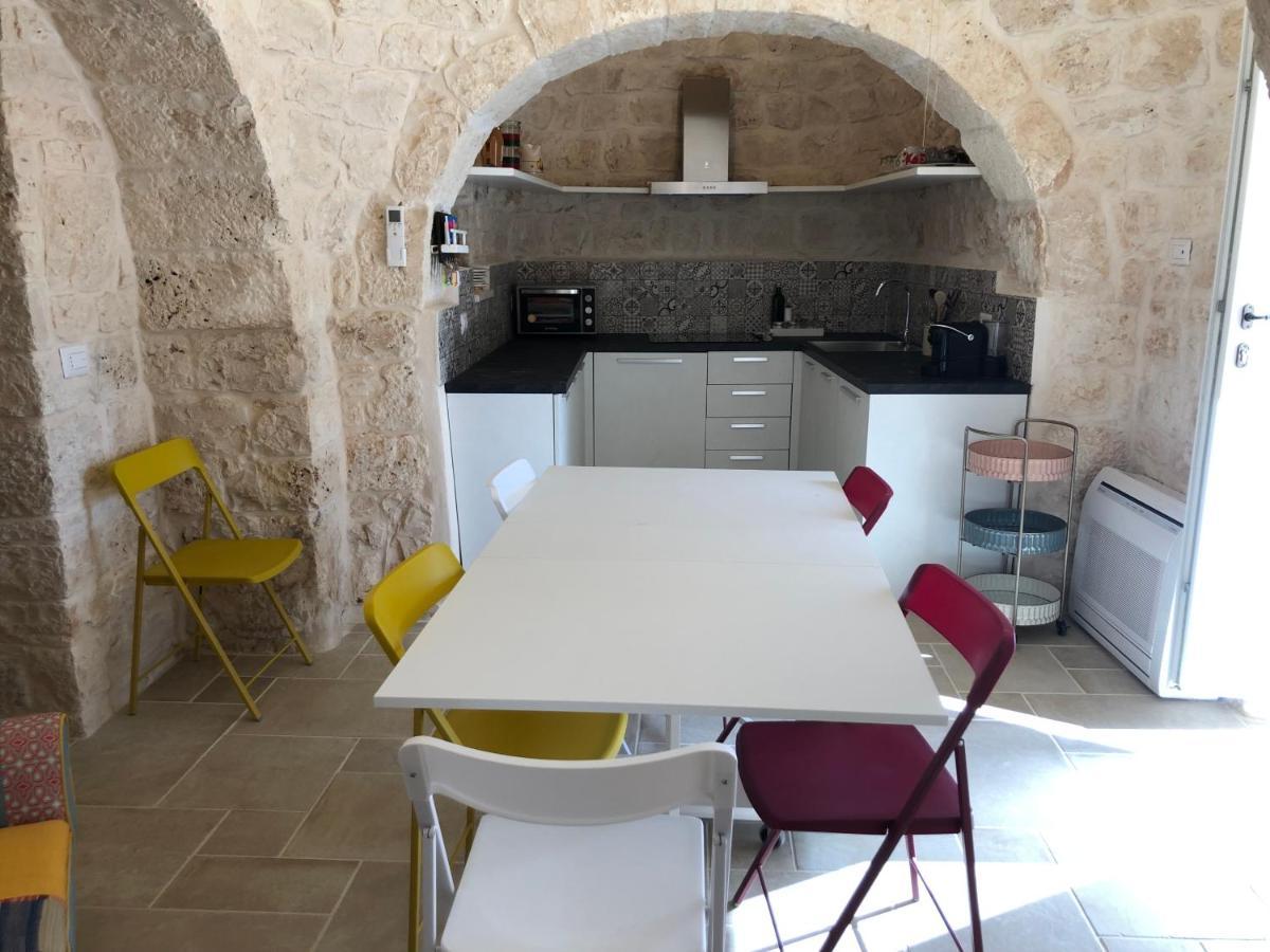Trullo Dell' Edera Con Piscina Privata Apartment Alberobello Exterior photo